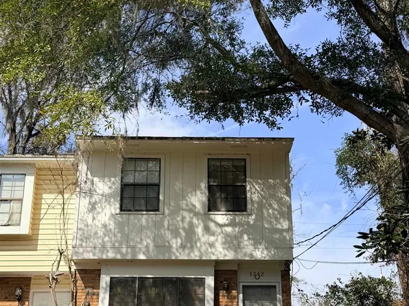 3742 Rockbrook Dr, Tallahassee, FL 32311