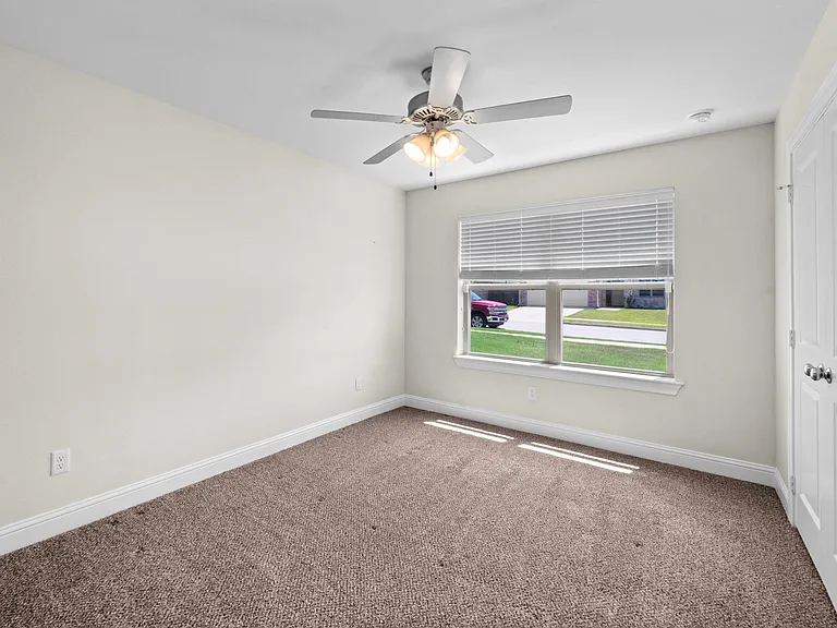 11432 Lindsey Garden Dr — Photo 8