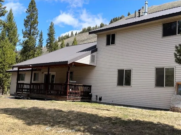 114 Hughes Cir, Stanley, ID 83278
