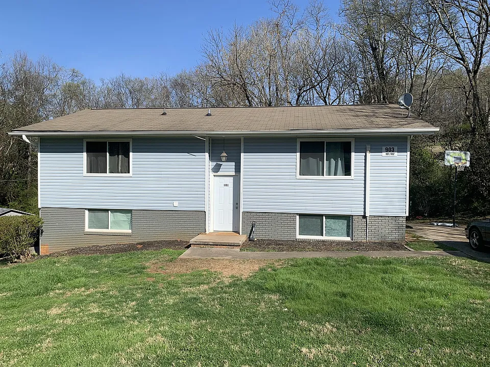 903 E Red Bud Rd #102
