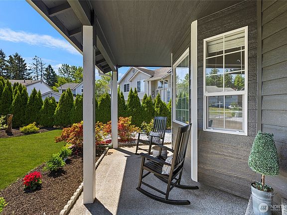 2nd image of 15616 40th Avenue E