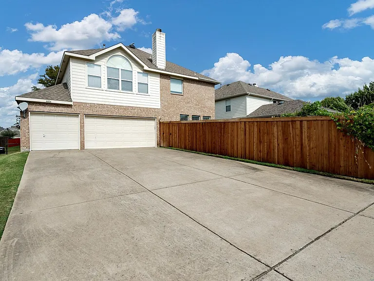 4404 Waskom Dr — Photo 6