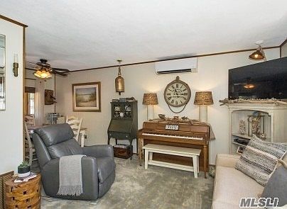 3rd image of 2712 Kane Ave
