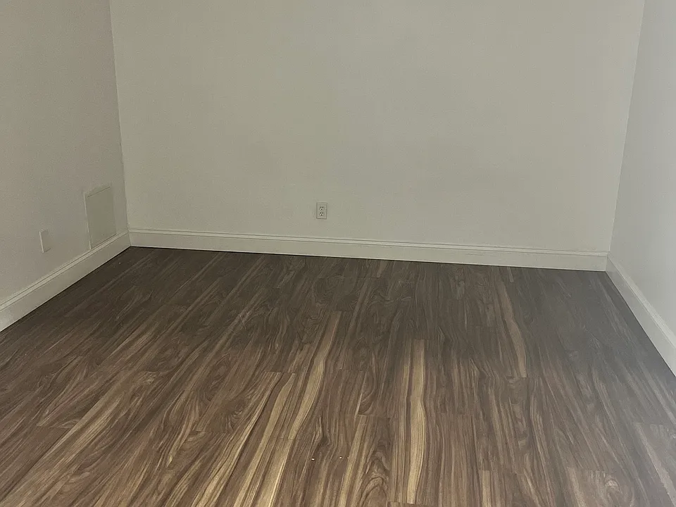 9221 Tudor Dr #203