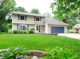 10683 Monticello Ln N, Maple Grove, MN 55369