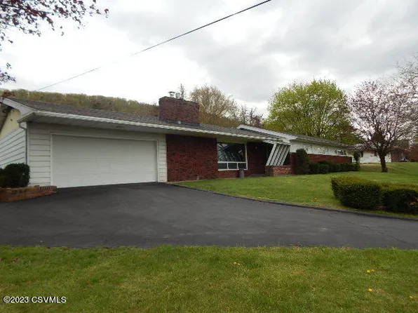 261 Hillside Ave, Elysburg, PA 17824