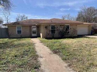 100 Post Oak Ln, Elgin, TX 78621