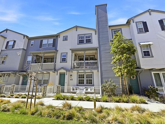 2nd image of 37460 Bowline Rd