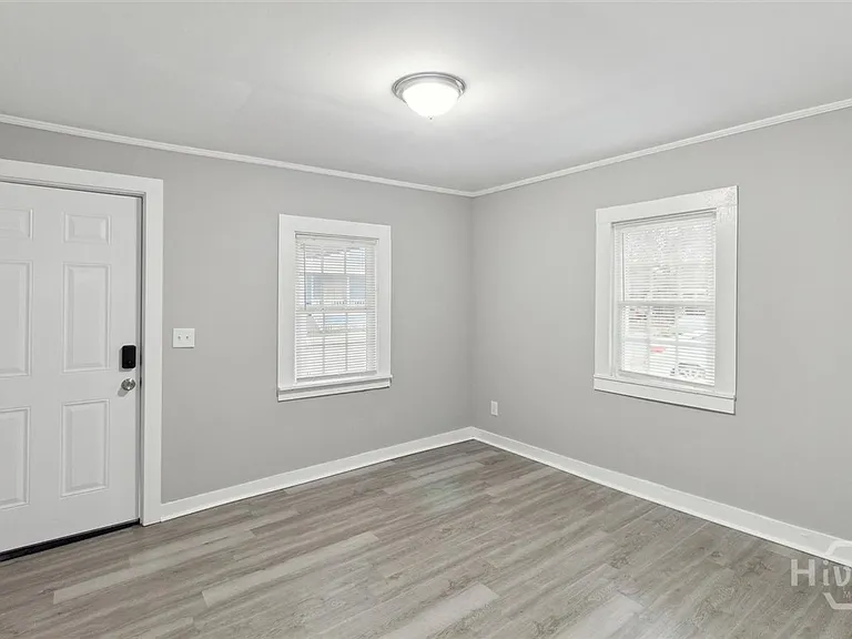1224 E Bolton St — Photo 8