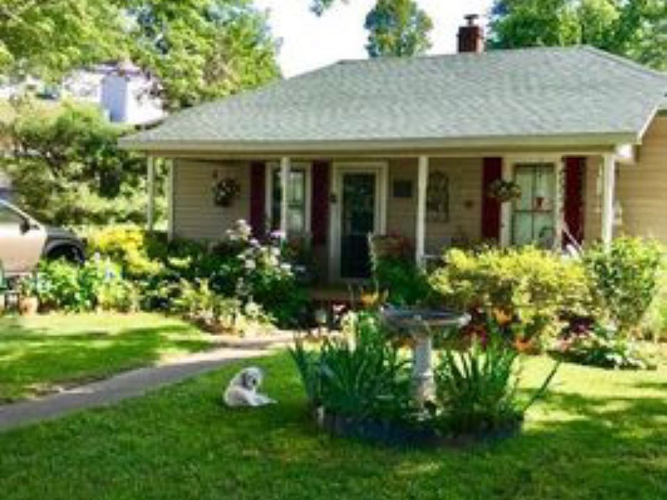 1st image of 335 Emma Rd