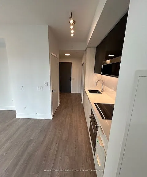 308 Jarvis St #1704 — Photo 2