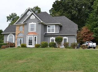 1127 Hickory View Dr, Morristown, TN 37814