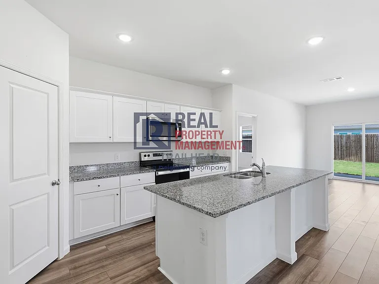 10348 Bridgetown Ln — Photo 4