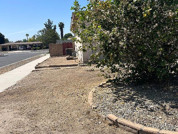 2nd image of 2281 San Arturo Ave
