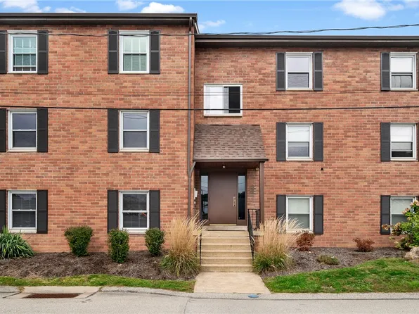 31 Huston Rd, Oakmont, PA 15139