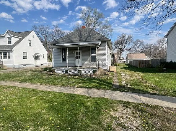 160 E Claremont St, Argenta, IL 62501