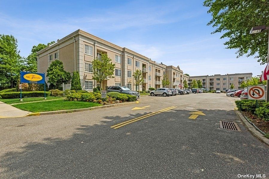 54 School St Westbury, NY, 11590 Apartments for Rent Zillow