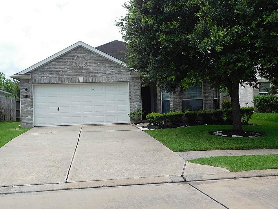 1st image of 1011 Andover Glen Dr