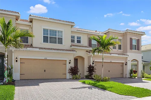 1101 Banyan Dr Photo 1