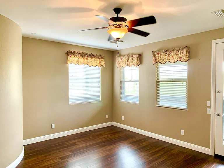 3927 E Rockingham Rd — Photo 26