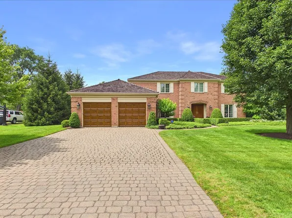 120 W Blackthorn Ln, Lake Forest, IL 60045
