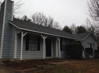 628 Pennwood Ln, Charlotte, NC 28215