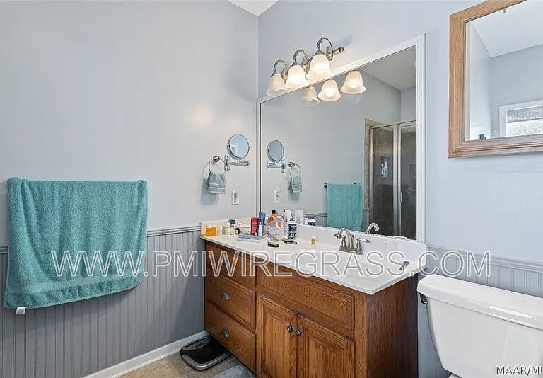 249 Windsor Garden Dr — Photo 32
