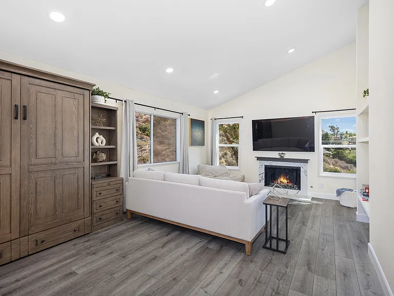 23351 Highcrest Rd — Photo 30