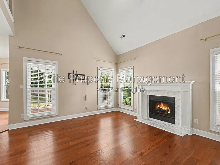 9201 Hanworth Trace Dr — Photo 4