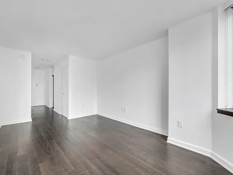 77 W 24th St #12-G — Photo 6