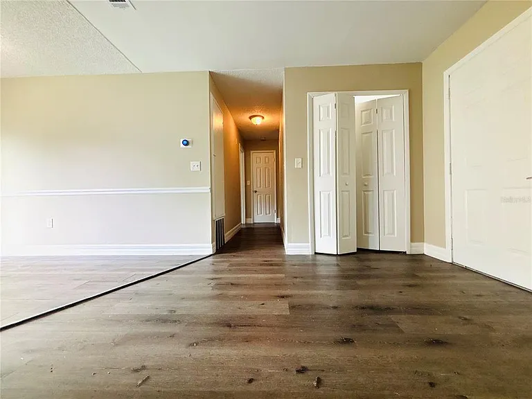 504 Blackbird Ln — Photo 30