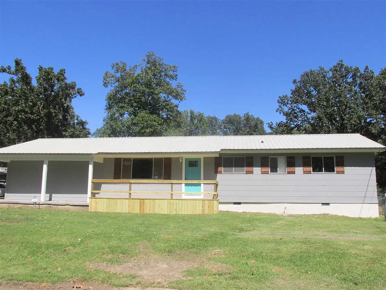 262 Maxine Dr photo 1