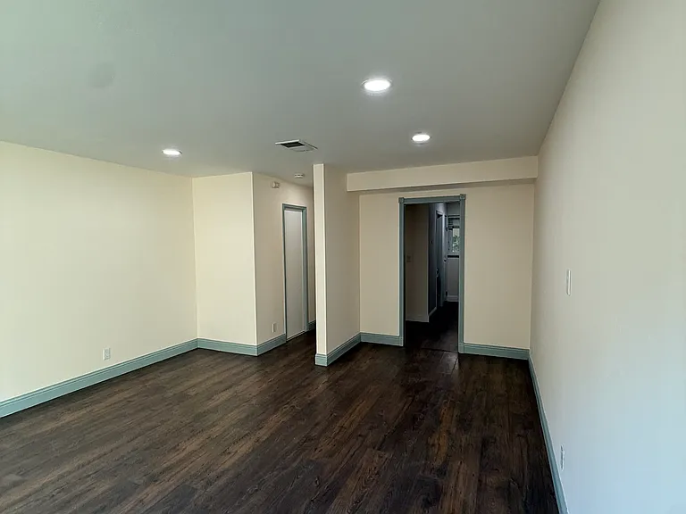 1399 Terra Nova Blvd — Photo 3