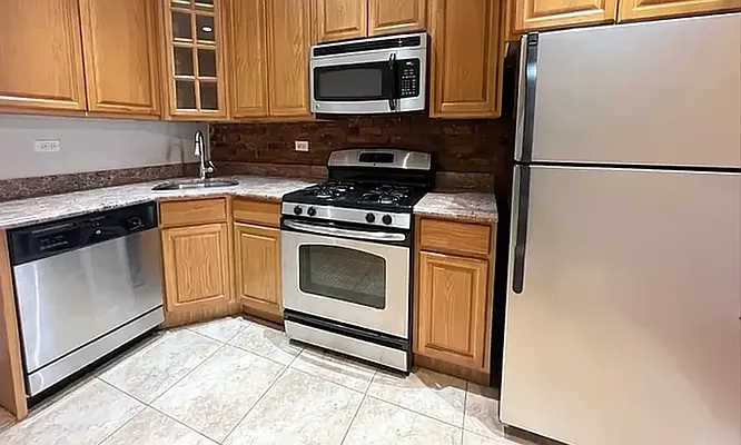 Rented by REAL New York | media 14