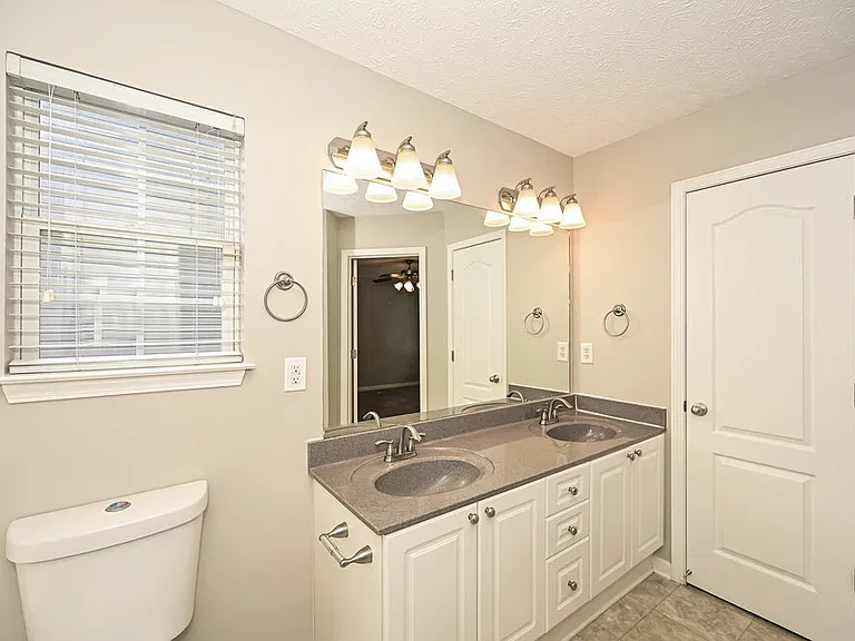 4412 Sandpiper Ln — Photo 14