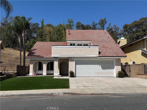 37 Rainbow Ridge Rd
