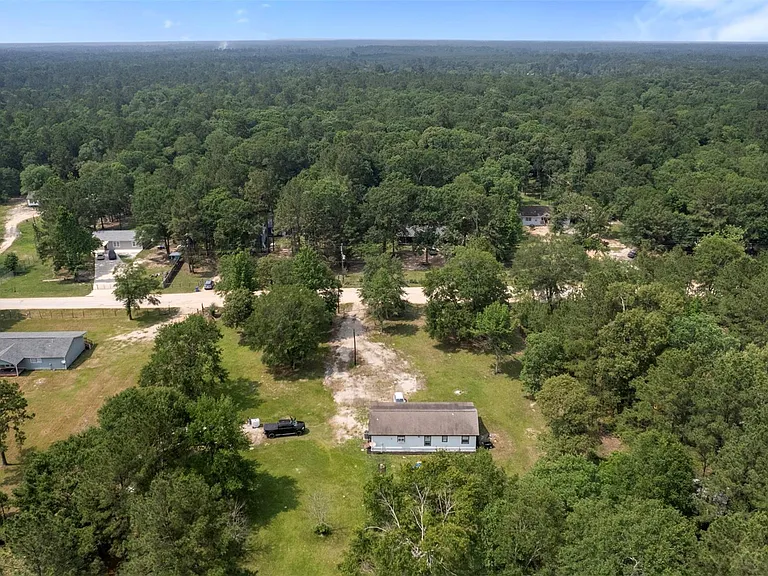 541 Trails End Dr — Photo 26