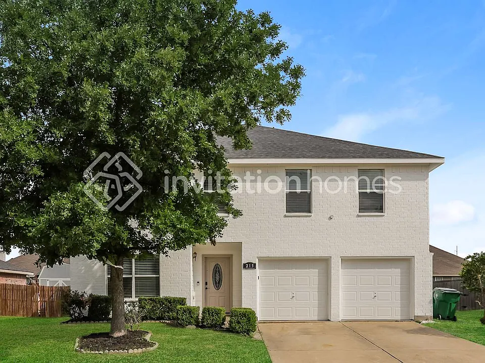 215 Equestrian Dr