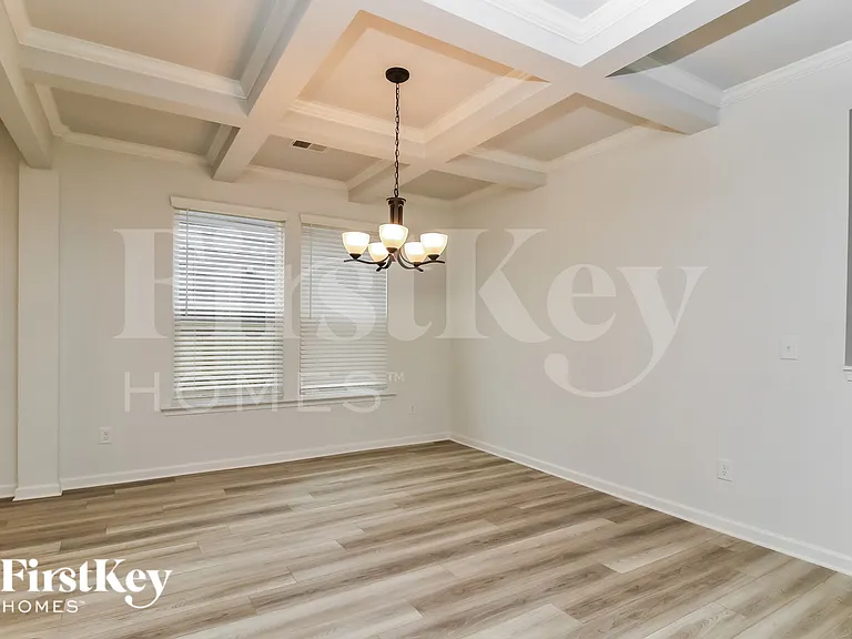 75 Tulip Dr — Photo 5
