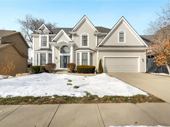14302 W 72nd St, Shawnee, KS 66216