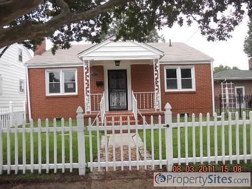 1st image of 2837 Beachmont Ave