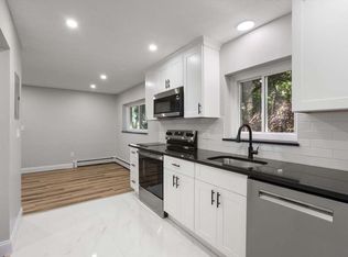 89 Walnut St APT 2, Newton, MA 02460