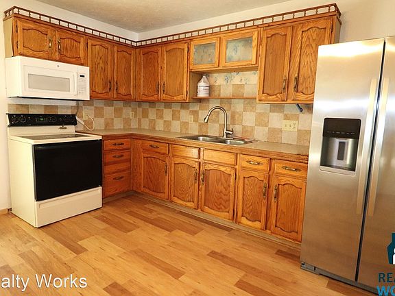 4th image of 2308 NW 51st St