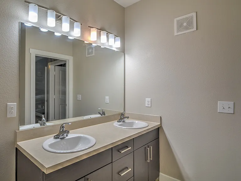 Vista Pointe at Wild Pine — Photo 10