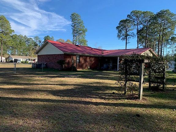 2nd image of 101 Knotty Pine Dr