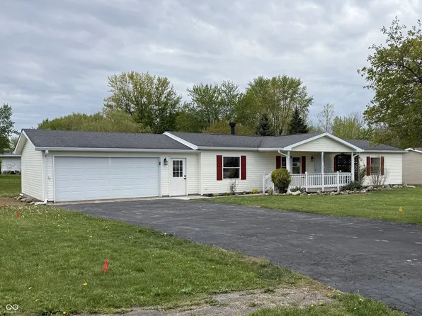3209 Pebblebrook Dr, Elwood, IN 46036