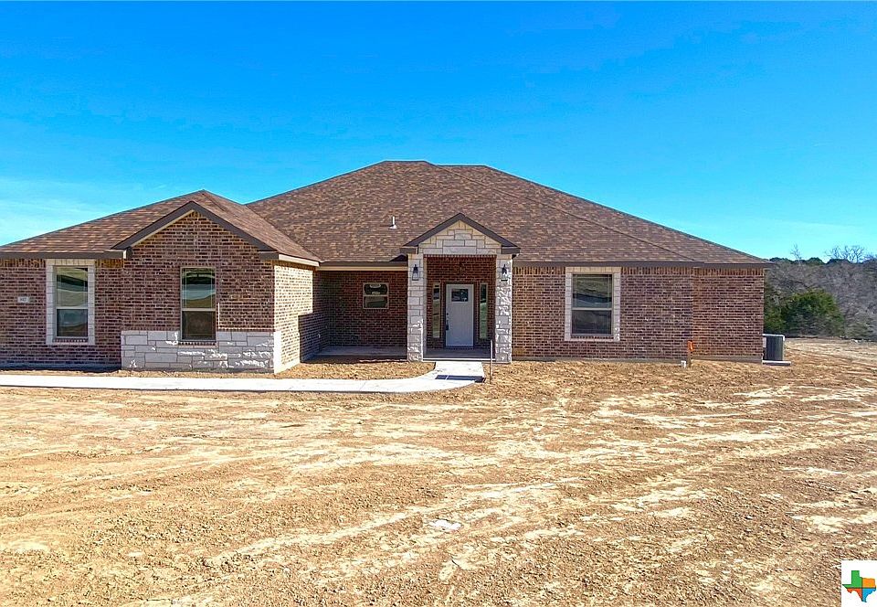 1st image of 817 Estate Cir