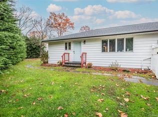 4 Fenway Dr, East Northport, NY 11731