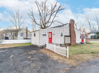 310 Boulevard Dr, Wayne Twp., NJ 07470