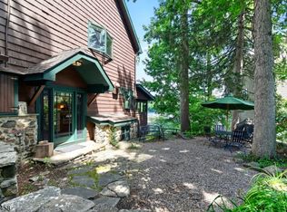 134 Cedar Lk W, Denville, NJ 07834